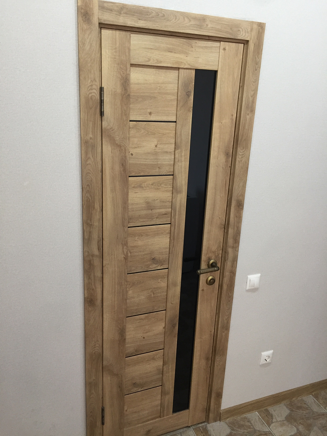 Установка межкомнатных дверей в Краснодаре, ЖК Феникс (ул. Мачуги)